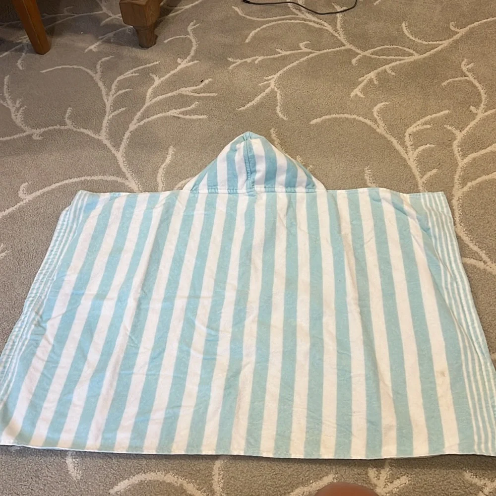 Pottery barn kids two towel hooded towel bundle